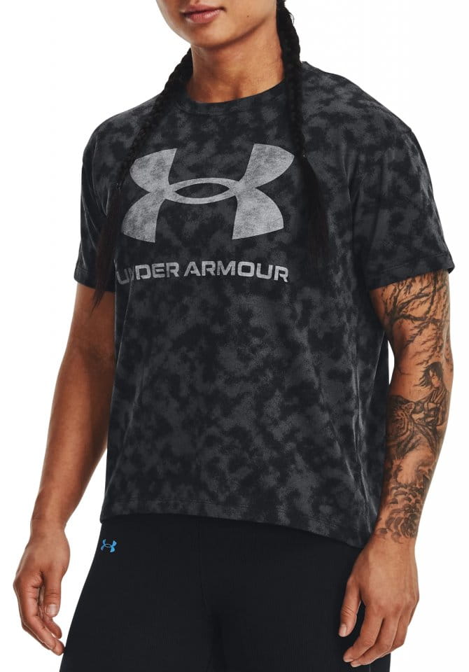Camiseta Under Armour UA Logo Aop Heavyweight