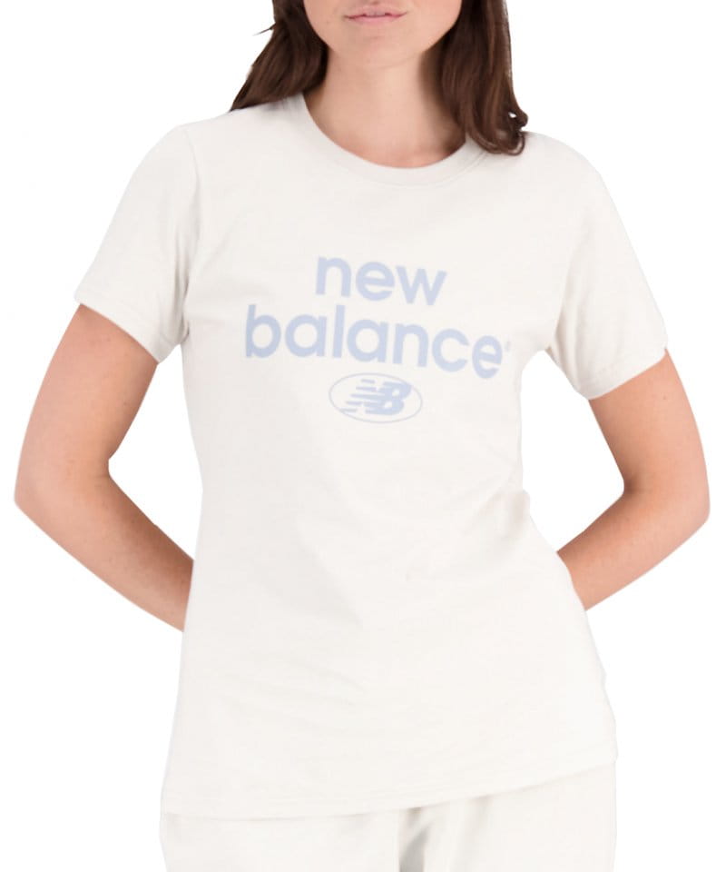 Camiseta New Balance Essentials Reimagined Archive